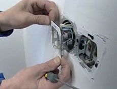Как починить розетку в зависимости от ситуации